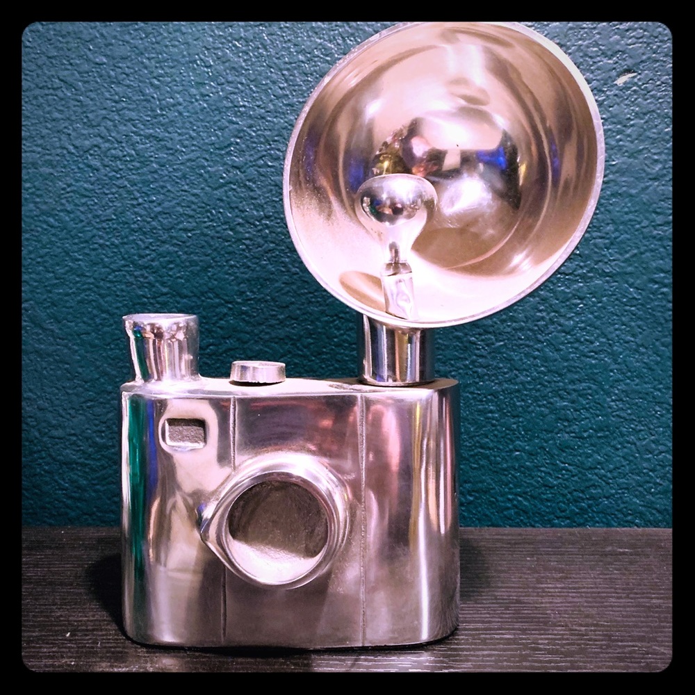 Z Gallery Silver Antique Camera Statue